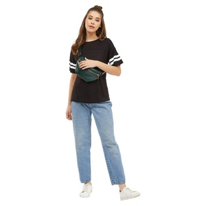 T-shirt à manches courtes pour femme, très vendu, de haute qualité, 220 grammes, t-shirt essentiel pour femme, coupe ajustée - Product Image 2