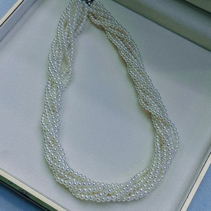 Collar de Perlas con Dije Súper Inmortal de Moda 2025, Collar de Clavícula de Diseño Único y Lujo Ligero para Mujer - Product Image 3