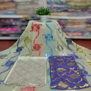 Robe de mariée classique en tissu jacquard de luxe, élégante et discrète, avec un motif floral en sergé multicolore scintillant, pour les tenues décontractées des jeunes filles - Product Image 1