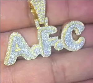 Pendentif personnalisé pour homme en moissanite véritable de 3 carats, coupe ronde, plaqué or jaune 14 carats - Product Image 2