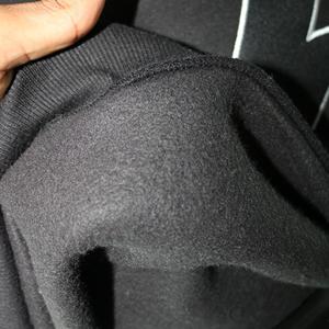 Sweat-shirt à col montant noir 100% coton avec broderie appliquée noire, col large, URBAN PRODUCTIONS - Product Image 4