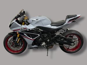 Motocicleta de segunda mano en venta 2024 Suzuki GSX-R1000R - Product Image 2