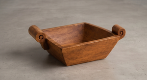 Bol de service carré en bois de manguier finition noyer robuste avec détails sculptés à la main - Product Image 2