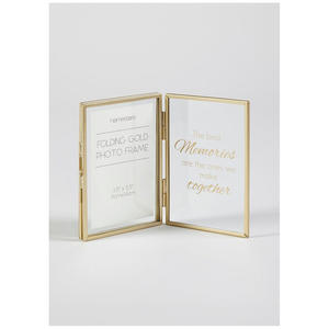 Cadre photo en métal finition mate de luxe, conçu pour la décoration moderne de table et murale dans les intérieurs élégants - Product Image 4