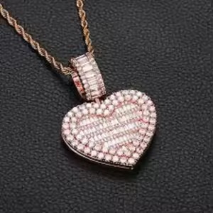 Colgante de Corazón de Plata 925 con Moissanita Rosa y Cristales de Estrás con Microincrustaciones, Amuleto Temático, Joyería Romántica Unisex, Regalo - Product Image 2