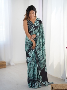 Sari en soie Chinnon de qualité supérieure, sari de créateur pour femmes, vêtement ethnique, sari à imprimé floral en Chinnon avec blouse non cousue - Product Image 1