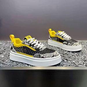 Zapatillas Deportivas de Hombre con Cordones, Transpirables, de Malla Sintética, con Suela Gruesa, Cómodas, Versátiles, Casuales y Modernas - Product Image 4