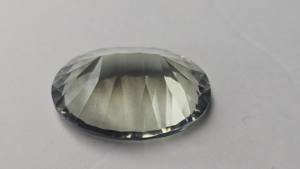 พลอยสีม่วงธรรมชาติทรงรีเหลี่ยมเพชรพลอยเจียระไนแบบสั่งทำพิเศษ คุณภาพสูง สำหรับทำเครื่องประดับ พร้อมใบรับรอง - Product Image 2