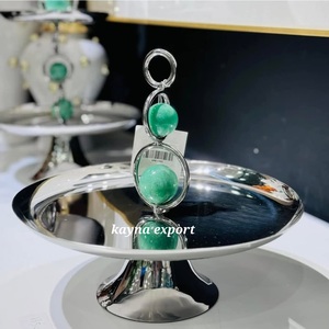 Soporte de Pastel de Aluminio de Dos Niveles con Asa en Forma de Corazón, Platos con Acabado Plateado Hechos a Mano, Base Decorativa con Bola de Piedra Verde, Certificado CE para el Hogar - Product Image 2