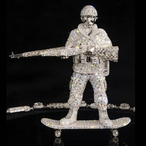 Pendentif Soldat en Argent 925 et Moissanite, Breloque Figurine Givrée Plaqué Rhodium, Bijou Unisexe pour Fête - Product Image 2