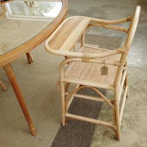 Chaise haute en rotin naturel pour salle à manger de bébé, chaises d'alimentation en bois pour bébés, vente en gros, siège alimentaire du Vietnam - Product Image 5