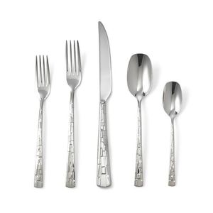 Couverts en métal pour une présentation artistique de la table, conçus pour favoriser des occasions de repas élégantes et une élégance durable à la maison - Product Image 4