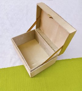 Caja de Regalo Artesanal con Temática de Árboles, Recuerdo de Londres, con Cuentas, Bordado del Big Ben y Cabina Telefónica Roja, Cajas de Herencia Británica - Product Image 5