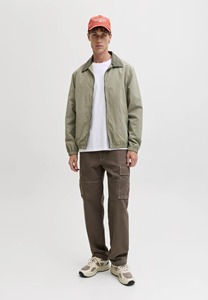Men's Olive Green Bomber <b>Jacket</b> Solid Color Zipper Closure Turn-down Collar Casual Windproof Polyester Autumn Wear - Product Image 4