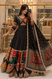 Conjunto de Lehenga Tradicional Indio-Pakistaní para Mujer, Largo hasta el Suelo, con Estampado Colorido y Dupatta Bordada, para Bodas y Fiestas, Sin Arrugas - Product Image 1