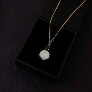 Pendentif Fleur de Rose Blanche Sculptée en Nacre, Collier Plaqué Or Fait Main, Coquillage, Bijou Bohème Tendance, Charme Mariage - Product Image 4
