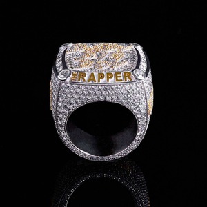 Bague Hip Hop Élégante en Argent Sterling 925 avec Moissanite et Diamants Sertis, Bijou Premium Idéal pour Anniversaire, Mariage et Célébration - Product Image 3