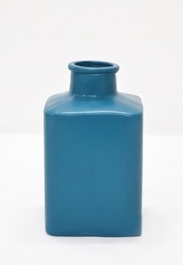 Hot <b>Mini</b> <b>Bottle</b> Shape Blue Color Hot Selling Powder Coated Premium Style Fancy Flower Vase Luxuries Style Vase for Luxuries Home - Product Image 2