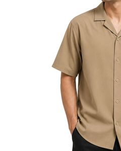 เสื้อเชิ้ตผู้ชายสีกากีแบบสั่งทำพิเศษ ทรงโอเวอร์ไซส์ สไตล์ลำลอง แขนครึ่งตัว คอปกคิวบา ติดกระดุม ทรงหลวม ใส่สบาย เหมาะสำหรับฤดูร้อน ชายหาด และสตรีทแฟชั่น - Product Image 3