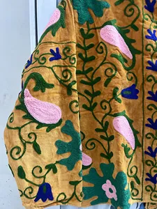 Chaqueta de Algodón con Bordado Suzani en Terciopelo Amarillo Mostaza de Lujo, Patrón Floral, Estilo Boho, Manga Larga, Cuello Alto, Abrigo de Invierno para Mujer - Product Image 6