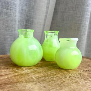 Luxury Handmade Resin Vase Elegant Floral Display Vase for Wedding Event and Home Decoration Home decoration Epoxy Resin Art - Product Image 1