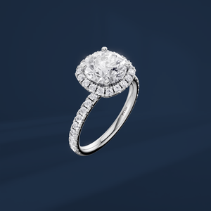 Anillo de Compromiso de Diamantes Redondos Brillantes de Platino para Mujer con Halo y Diamantes Laterales, Certificado IGI, Estilo Clásico - Product Image 1