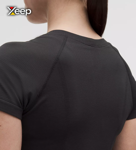 เสื้อยืดออกกำลังกายผู้หญิง XEEP แบบสบายๆ น้ำหนักเบา ทรงหลวม แขนสั้น ระบายอากาศดี คอวี ปักลายตัวอักษร ผ้าถัก - Product Image 4