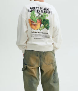 เสื้อสเวตเชิ้ตครอปทรงหลวม คอวี ผ้าเฟรนช์เทอร์รี่ ขอบดิบ ตกแต่งด้วยเทคนิคย้อมสีแบบฟอกสีซีดจาง สไตล์สตรีทแวร์ สำหรับผู้ชายและผู้หญิง ปี 2026 - Product Image 5