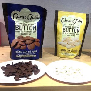 Venta al por mayor de Vietnam OEM Halal Premium Milk Compound Botones de chocolate Venta caliente Semi-Sweet Bakery Candy 1KG 10KG Paquetes Buen precio - Product Image 4