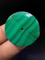 K Gems Batu Malachite Alami Potongan Datar Hijau Pelat Dial Jam Batu Permata Kustom Ketebalan 0.9mm Ukuran 31.50mm Lubang Tengah 2mm Rajasthan