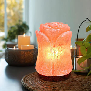 Lampe de sel rose naturelle sculptée à la main en forme de fleur, très tendance, pour la purification de l'air, artisanat unique à vendre - Product Image 4