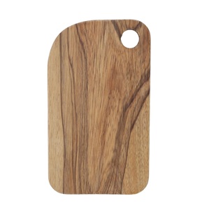 Planches à découper en bois multifonctionnelles les plus vendues pour la découpe, le service et la présentation des aliments, avec un design naturel élégant, en vente - Product Image 5