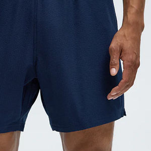 Pantalones cortos transpirables y de diseño moderno para hombre, ideales para el verano, con un enfoque en la apariencia moderna y a la moda / Ropa casual para hombre con logotipo. - Product Image 4