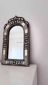 Miroir d'incrustation d'os de concepteur le plus demandé avec le cadre décoratif pour des thèmes d'intérieur vintage et ethniques disponibles au meilleur prix - Product Image 4