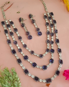Ensemble collier et boucles d'oreilles en laiton plaqué argent de qualité supérieure, serti de moissanite, pour femme, collection mariage. - Product Image 5