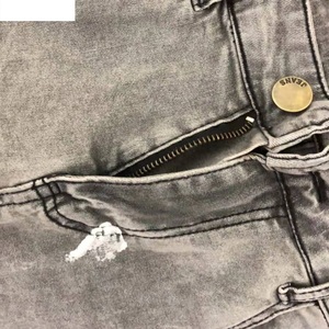 Pantalon de moto camouflage pour homme avec protections de genoux, plusieurs poches, fermeture éclair, toile mi-lourde, style motard, pour l'automne - Product Image 3