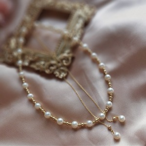 Collier rétro en perles recommandé par Xiaohongshu avec pendentif en turquoise naturelle en forme de cœur, chaîne simple superposée à la clavicule - Product Image 1