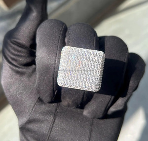 Anillo de Hombre de Plata 925 con Baño de Rodio, Estilo Hip Hop, con Incrustaciones de Moissanita y Diamantes Simulados, Anillo de Lujo para Boda, Anillo de Pinky - Product Image 1