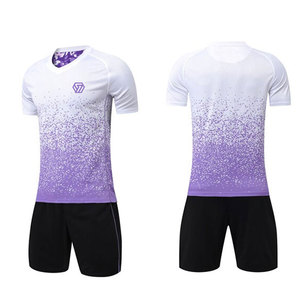 Nuevo Uniforme de Fútbol Más Vendido, Uniforme de Fútbol Juvenil de Alta Calidad para Hombre - Product Image 1