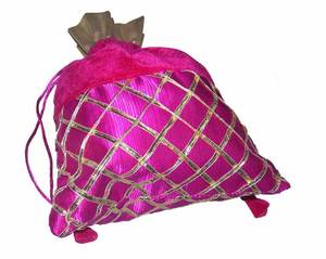 Luxury Velvet & Silk Potli Bags with Golden Lattice Design | <b>Drawstring</b> Gift <b>Pouch</b> for Wedding Return Gifts & Jewelry Packaging - Product Image 5