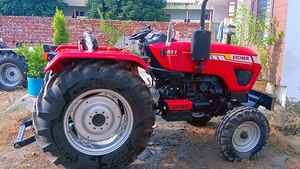 Tractor Moderno de 60 CV, Poco Usado, Potente, Eficiente y Fiable, con Motor y Caja de Cambios Automáticos, Transmisión por Engranajes para Uso Agrícola - Product Image 4