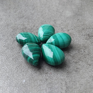Malaquita Verde Natural, Corte Pera, Grado AAA, Piedra Preciosa Calibrada, Piedra Suelta para Joyería, Todos los Tamaños Disponibles - Product Image 5