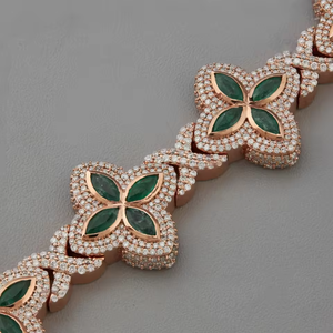 Bracelet Fleur Fantaisie en Or 18 carats avec Moissanite, Sertissage Pavé, Coupe Ronde Brillante, Monture Bezel, Chaîne à Maillons, Bijou - Product Image 5