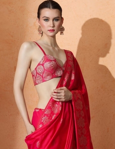 Sari de Seda Rosa KV con Estampado Floral y Blusa sin Coser - Product Image 2