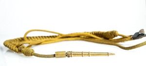 Aiguillettes de haute qualité en or et argent pour uniformes d'infanterie – Vente en gros d'aiguillettes personnalisées avec cordons dorés et embouts - Product Image 4