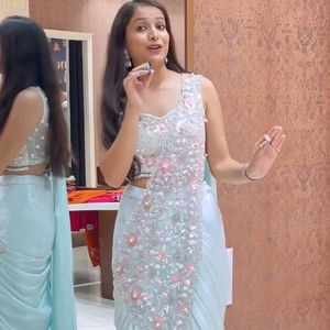 Sari en soie Rangoli bleu ciel élégant prêt à porter avec broderie et travail de perles semi-émaillées |   Chemise de créateur entièrement cousue - Product Image 3