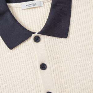 Polo en tricot à manches longues pour homme, couleur crème avec col et poignets bleu marine, style preppy, couleur unie, boutons sur le devant - Product Image 5
