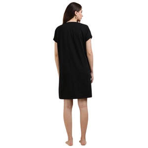 T-shirt noir à manches courtes pour femme avec imprimé ours de dessin animé, col rond, coupe ample, style décontracté, à porter en toutes saisons - Product Image 2