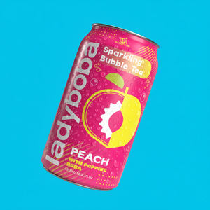 Nuevo Jugo de Té Lady Boba con Sabor a Melocotón/Uva, Lata de 310 ml - Product Image 4