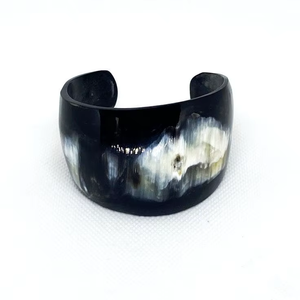 Joyería de Moda Ecológica Hecha a Mano, Artesanía Natural, Brazalete de Cuerno de Búfalo, Nuevo Diseño Romántico para Bodas, Artesanía Moderna con Forma de Luna Creciente - Product Image 3